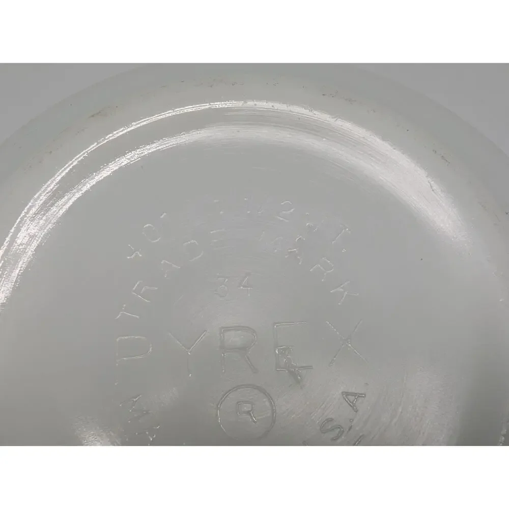 VTG Pyrex Amish Butterprint #401 Turquoise Milk Glass Mixing Bowl 1 1/2 pt